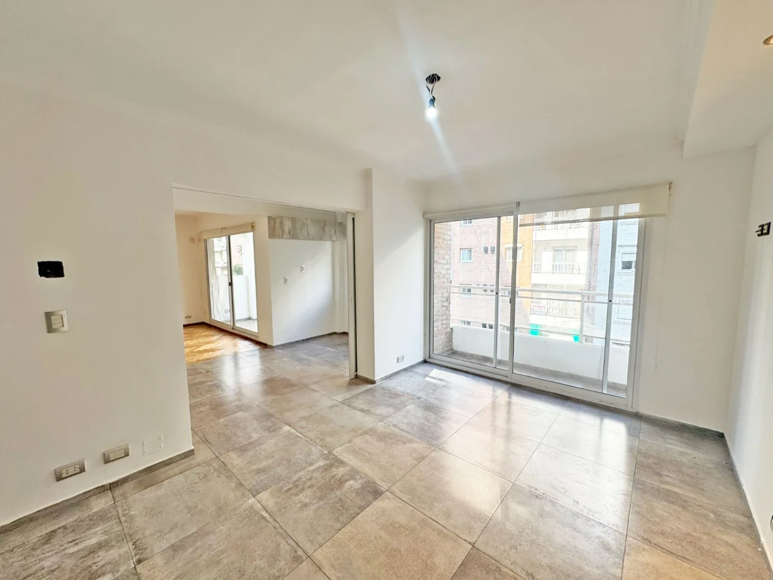 Piso excluisivo en venta c/ cochera en Rosario - Imagen 3