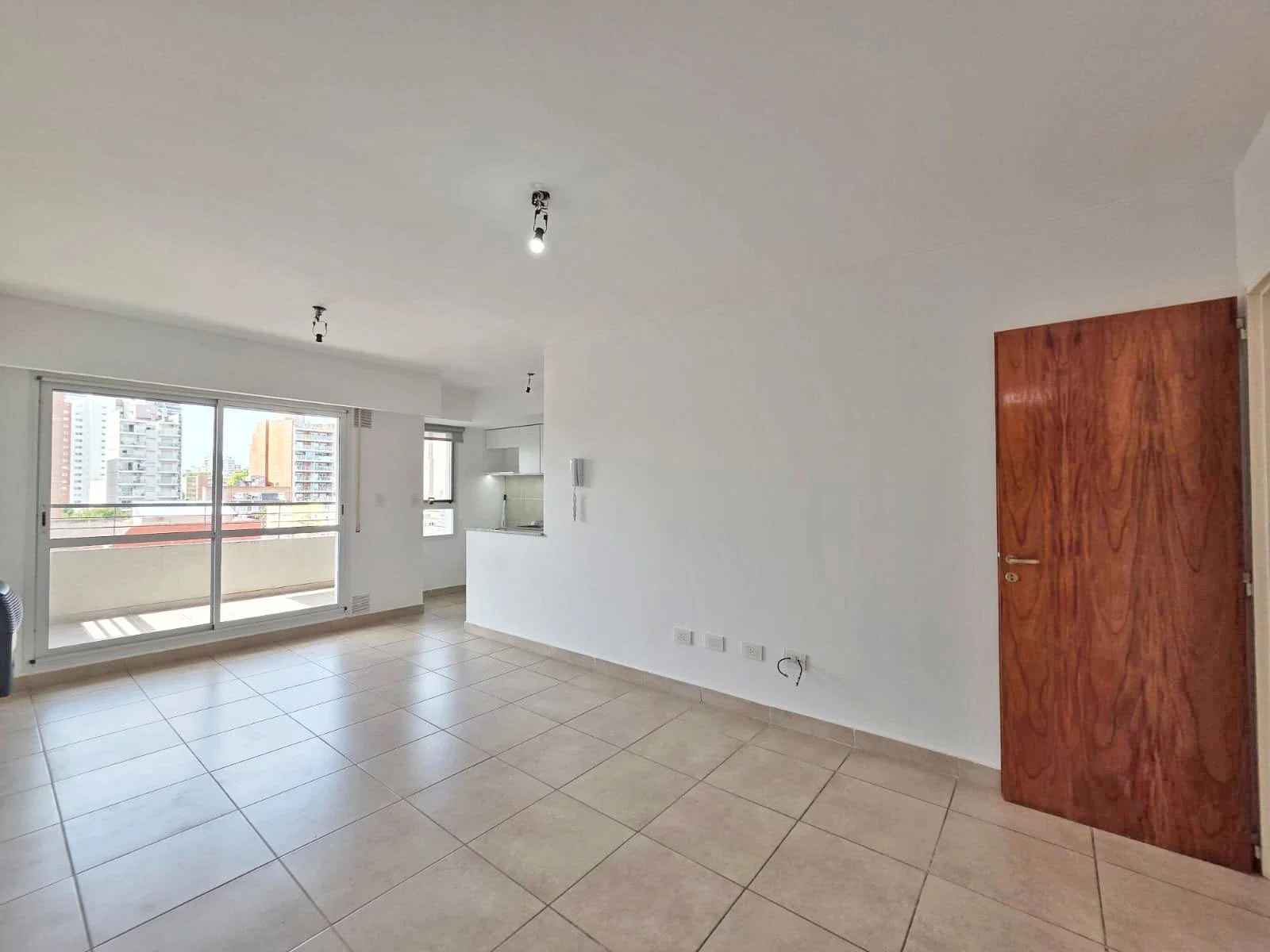 Departamento en alquiler de 3 dormitorios en Rosario - Imagen 4