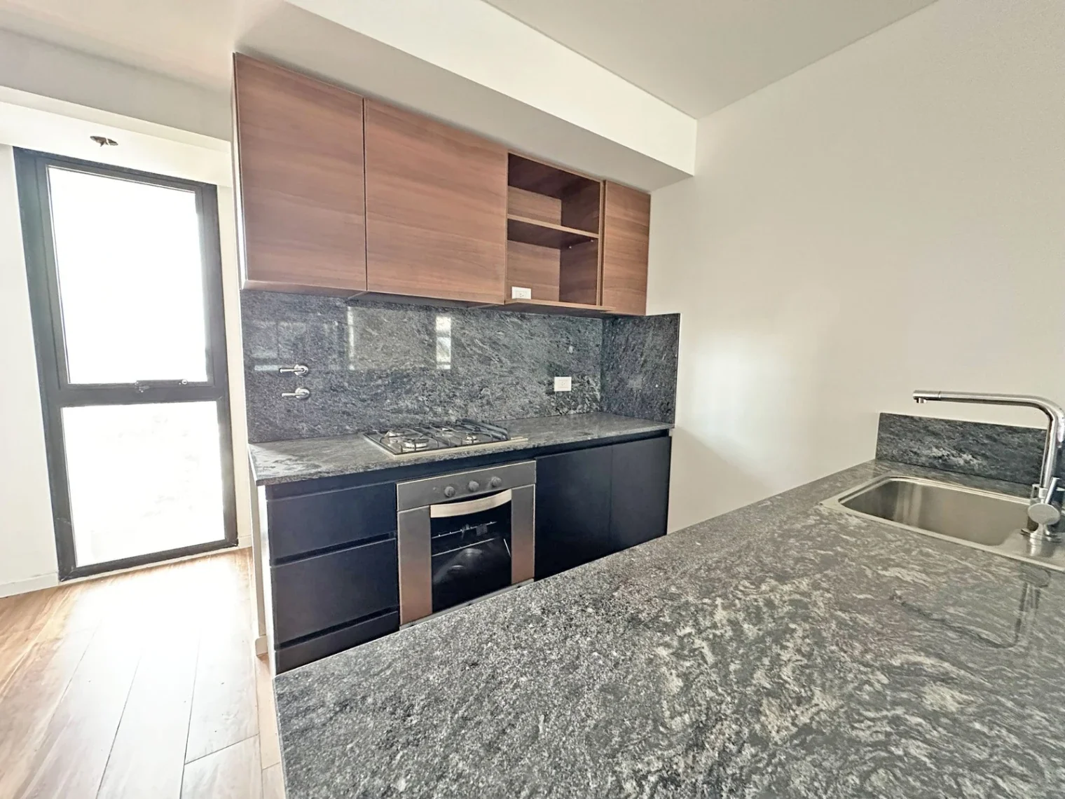2 dormitorios c/ terraza en venta en La Florida - Imagen 3