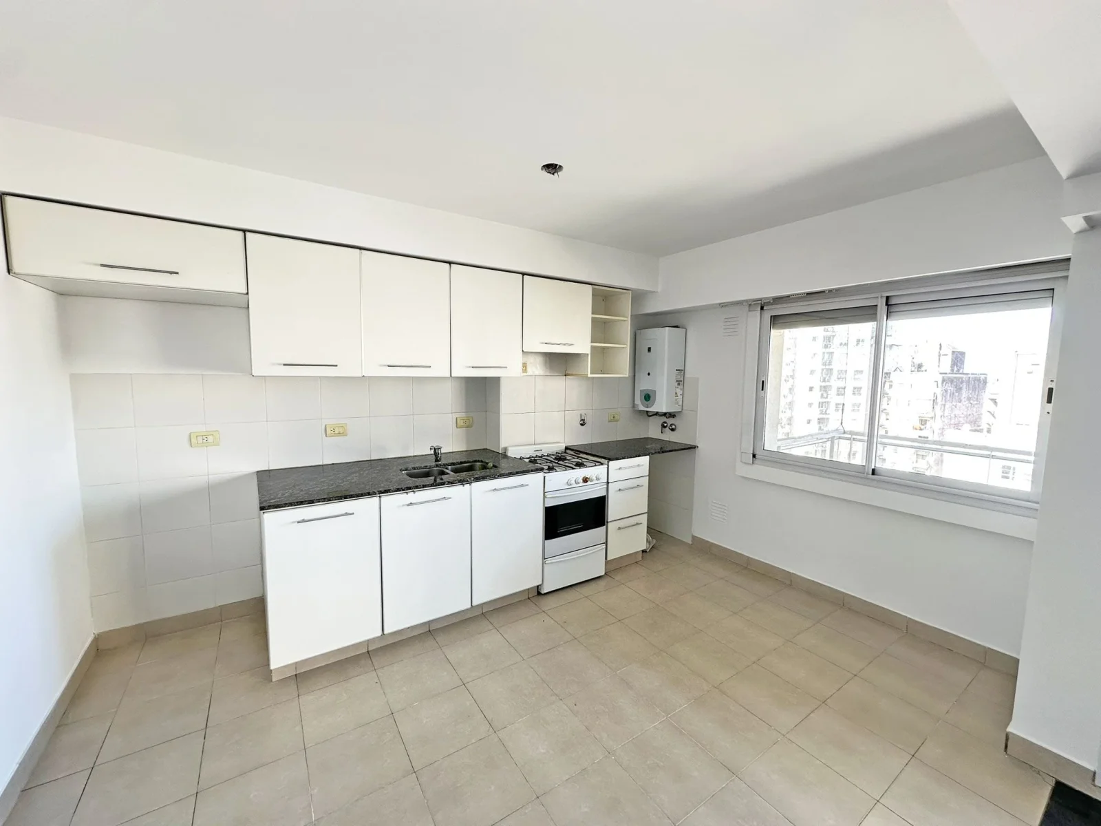 3 dormitorios en venta c/ cochera y pileta en Rosario - Imagen 5