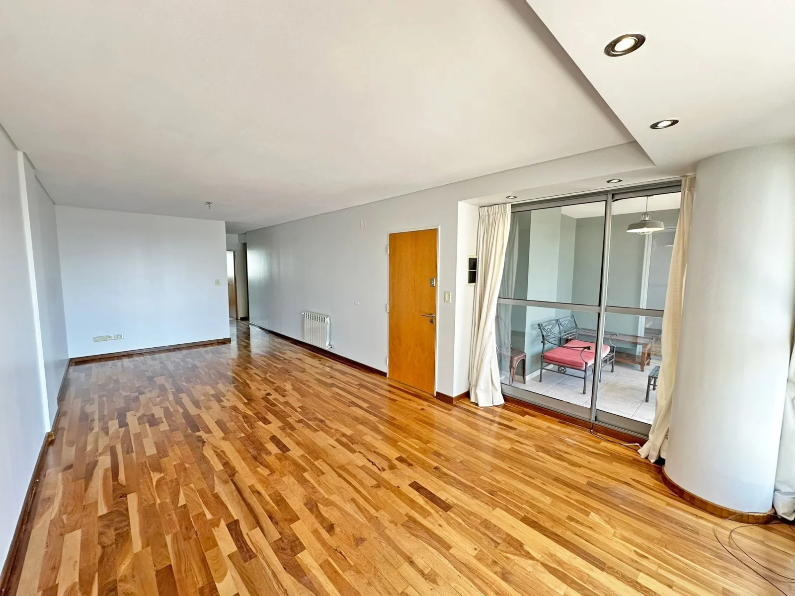 Piso exclusivo de 3 dormitorios c/ cochera en venta en Rosario - Imagen 4
