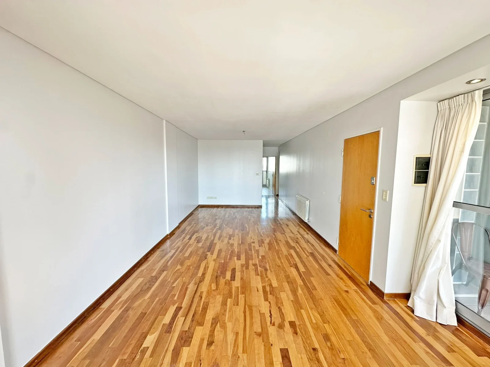 Piso exclusivo de 3 dormitorios c/ cochera en venta en Rosario - Imagen 3