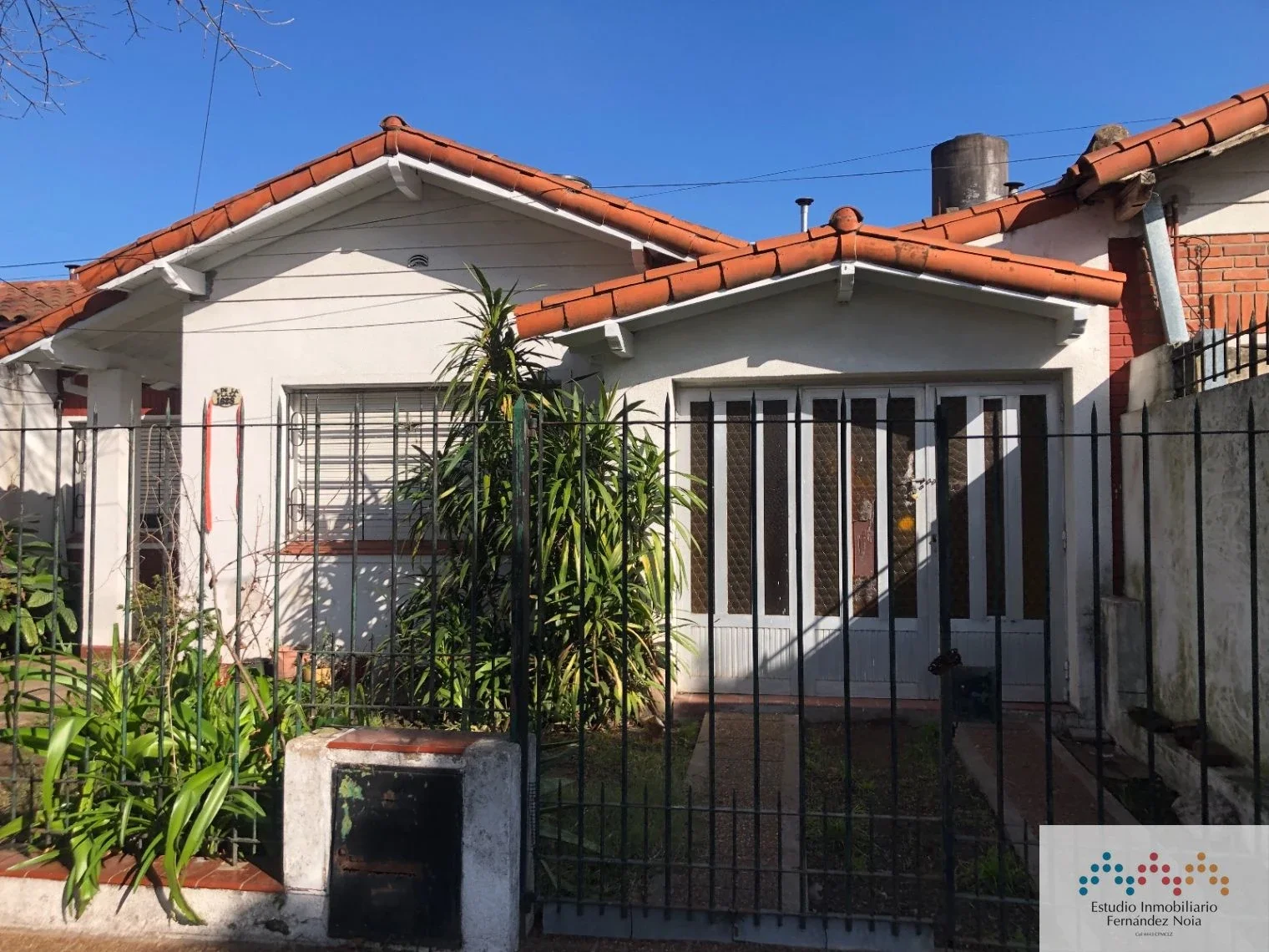 Casa en alquiler c/ cochera en Banfield - Imagen 1