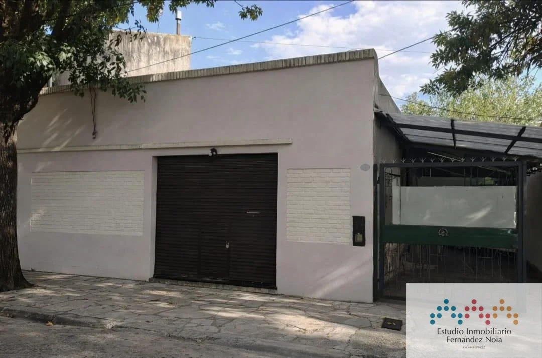 Casa en venta c/ cochera en Adrogué - Imagen 1