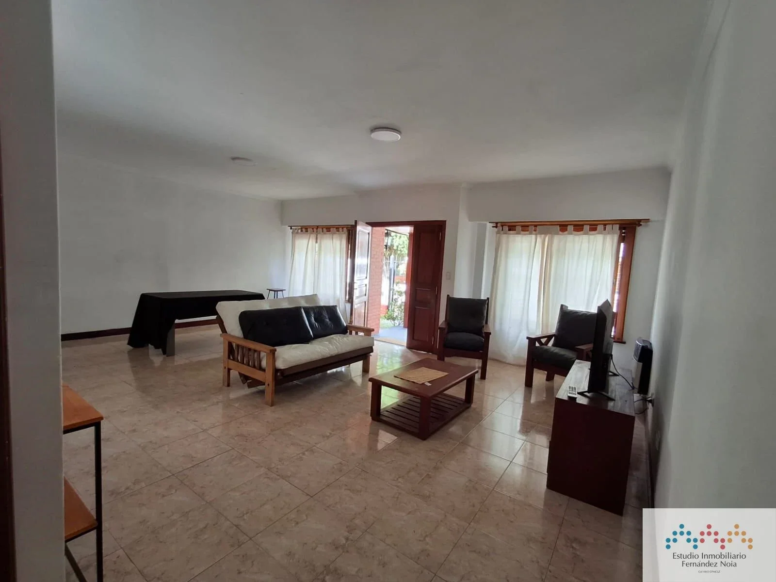 Casa en venta de 4 dormitorios c/ cochera en Mar de Ajo a metros del mar - Imagen 2