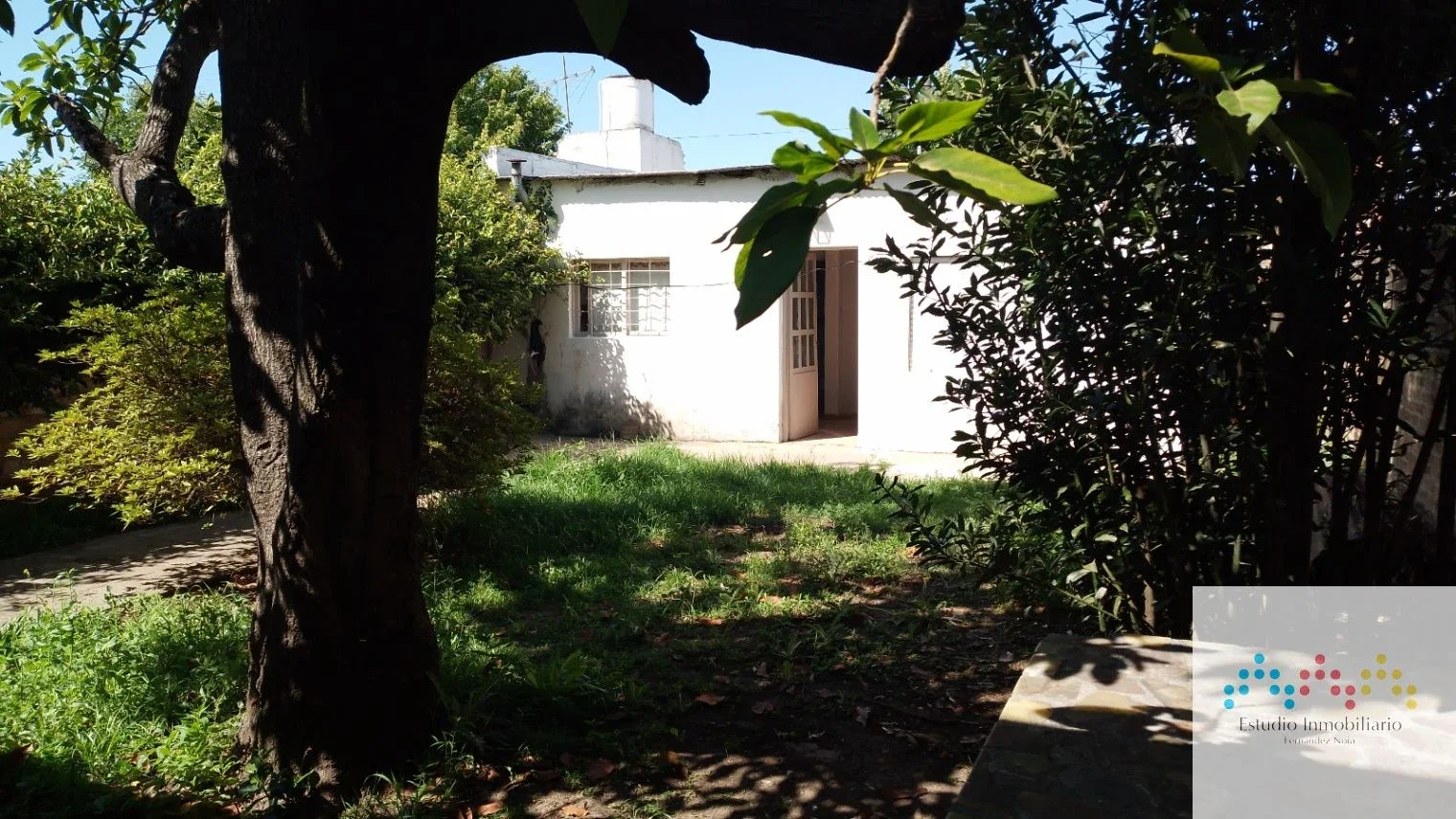 Casa en alquiler de 2 dormitorios c/ cochera en Lanús Este - Imagen 3