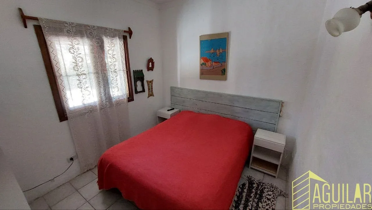 Casa en alquiler temporario de 2 dormitorios c/ cochera en Zona Centro, únicamente familias - Imagen 3