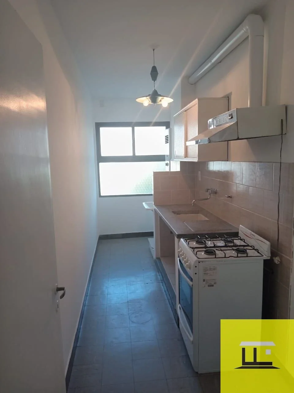 Departamento en alquiler en Balcarce - Imagen 2