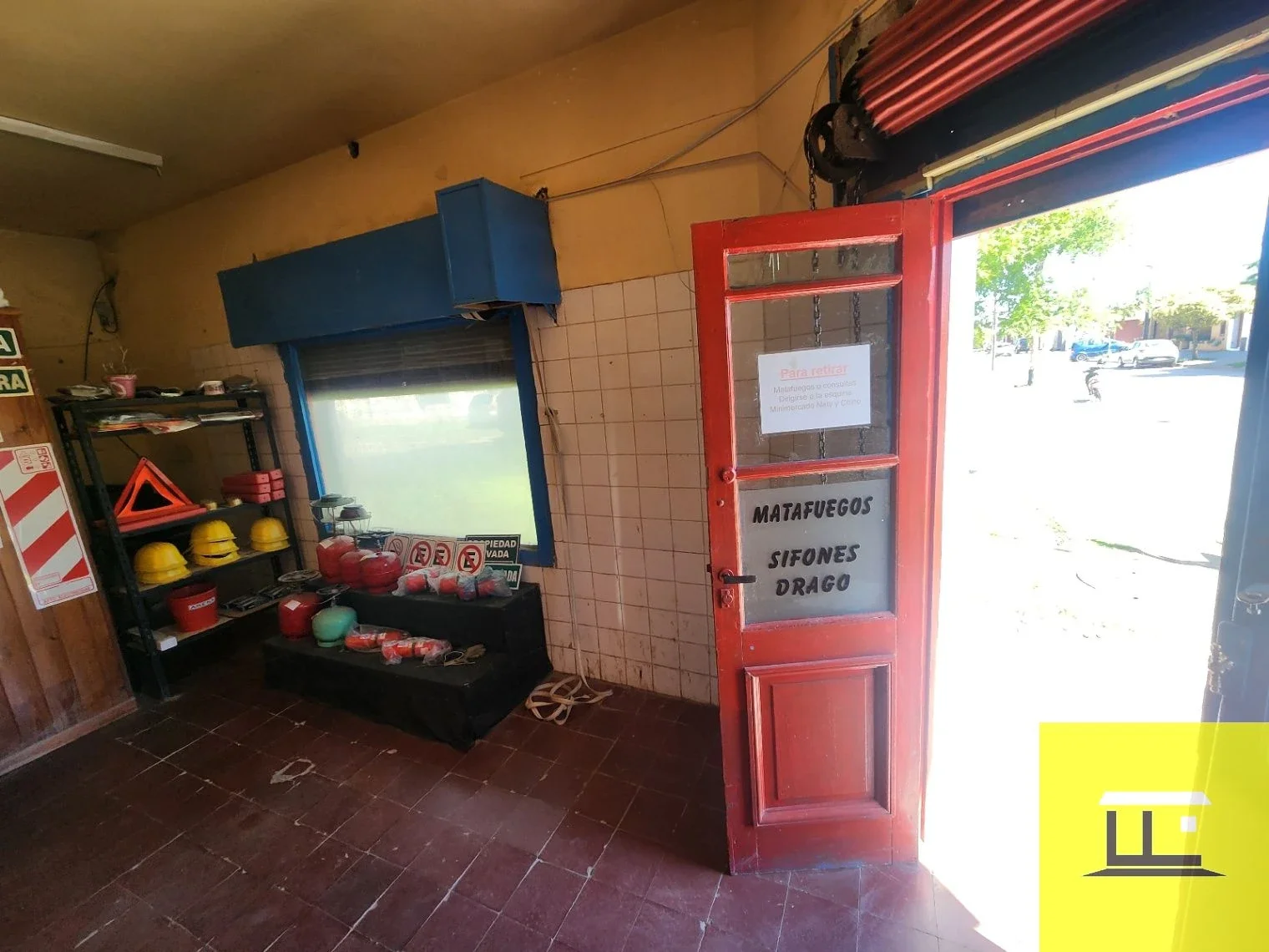 Local + depto + garage - Imagen 4