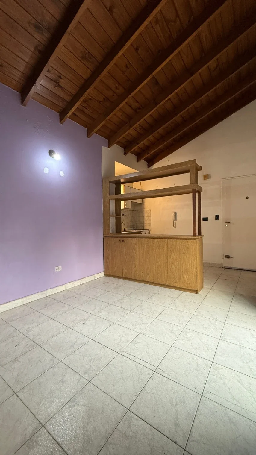 Departamento Tipo PH 2 Amb Patio Lavadero 1° Piso x escalera bajas Expensas ! - Imagen 4