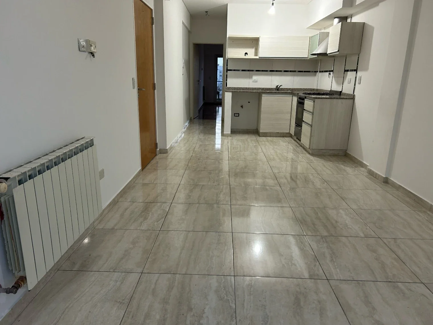Departamento en alquiler de 1 dormitorio c/ cochera en Parque Patricios - Imagen 1