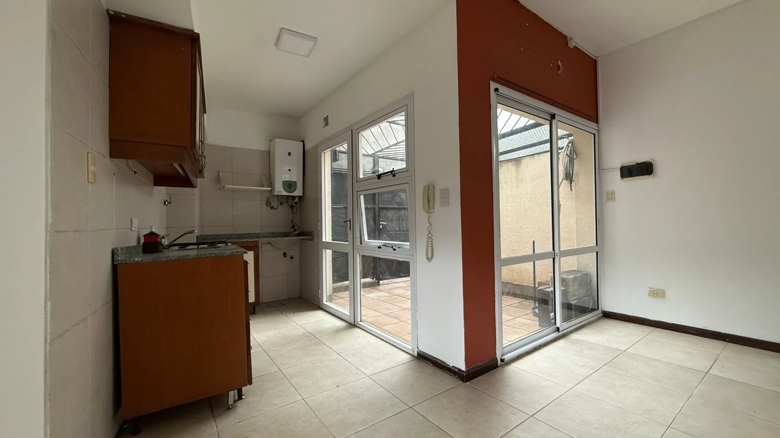 PH 2 Ambientes en Duplex  Moderno Patio Cocina y Baño completos SIN EXPENSAS !! - Imagen 3