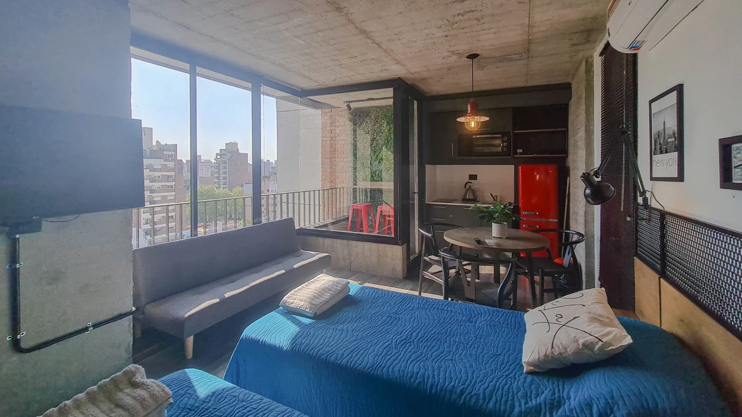 MONOAMBIENTE AMOBLADO ESTILO INDUSTRIAL SAN JUAN Y ALVEAR EN ALQUILER - Imagen 1