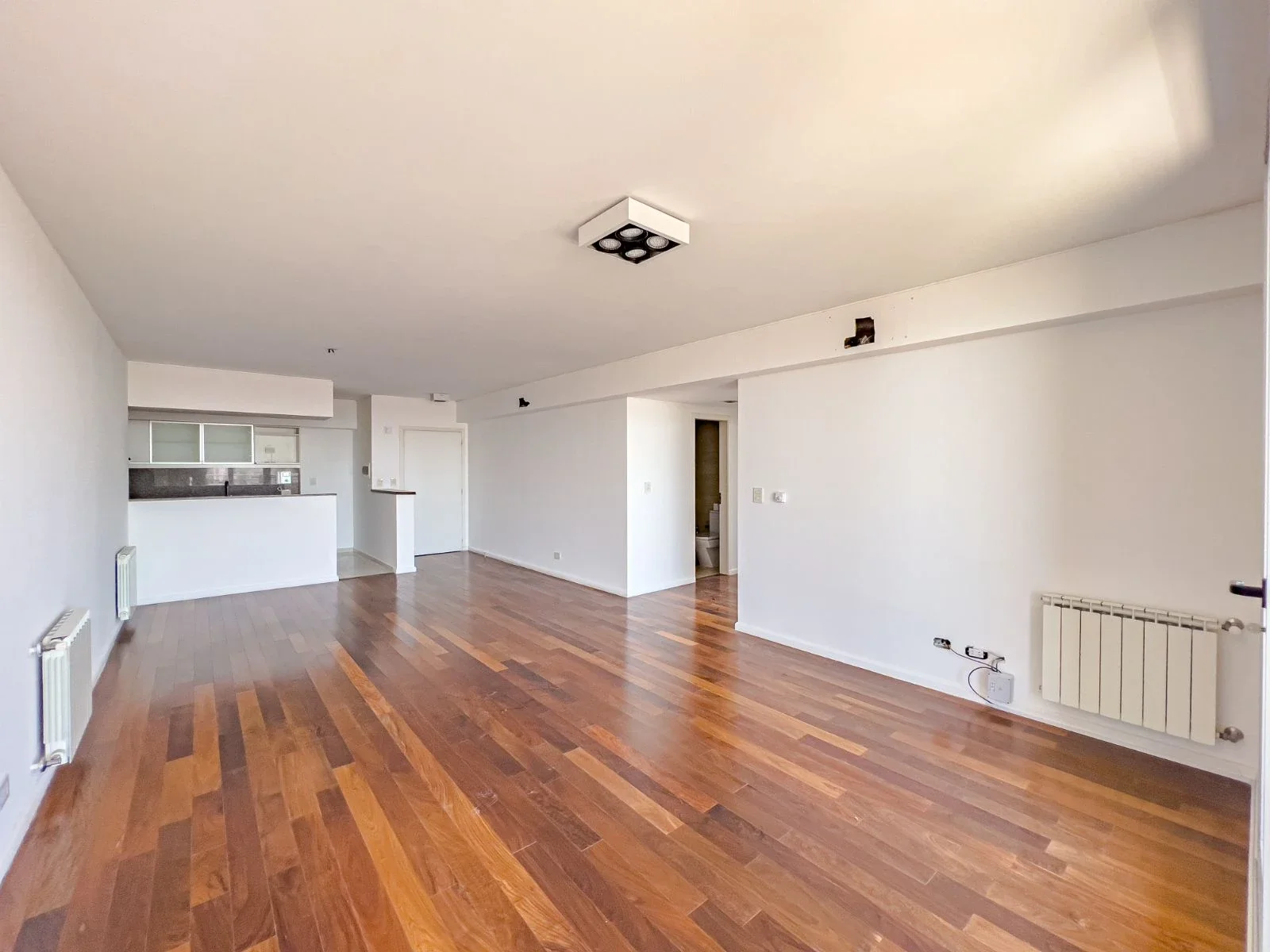 DEPARTAMENTO 2 DORMITORIOS CON VISTA AL RÍO EN PUERTO NORTE EN ALQUILER - Imagen 3