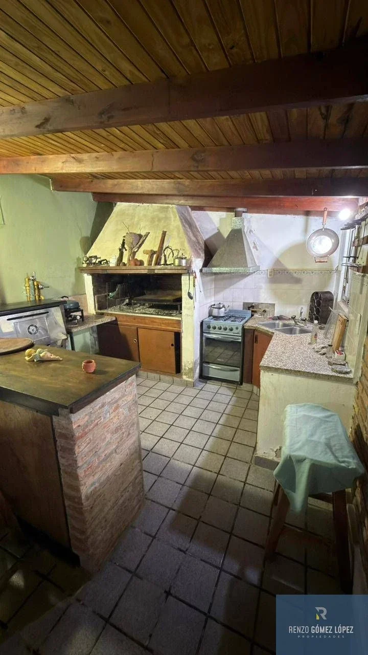 Casa en venta c/ cochera en Gualeguaychú - Imagen 2