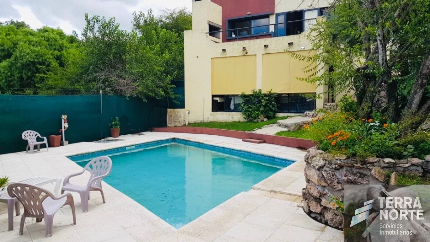 Casa en venta c/ cochera. Villa Carlos Paz - Imagen 3