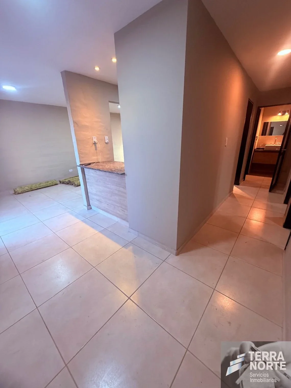 Casa en venta c/ cochera . Barrio Lasalle - Imagen 3