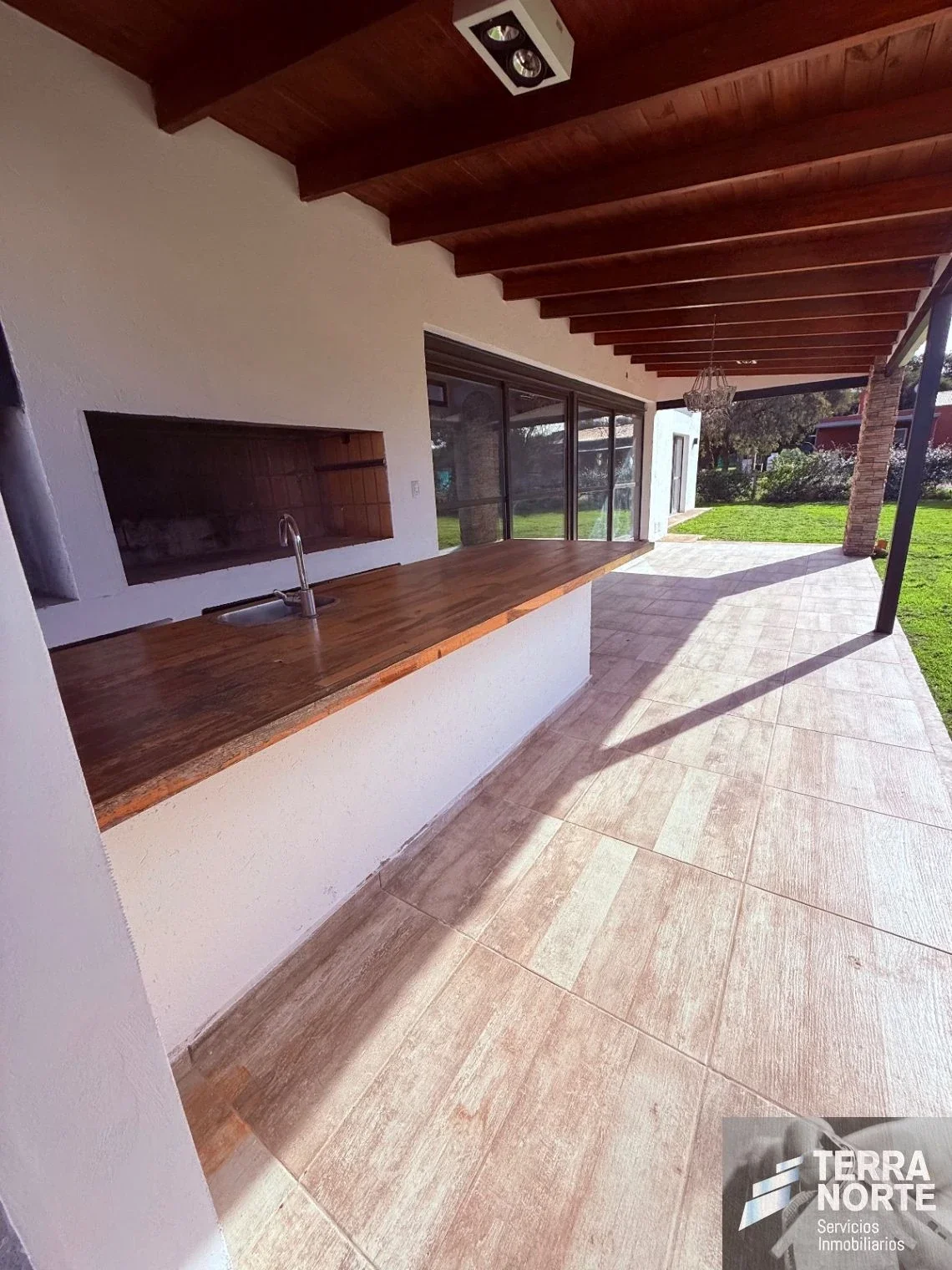 Casa en alquiler c/ cochera . “ Valle del Golf” - Imagen 5