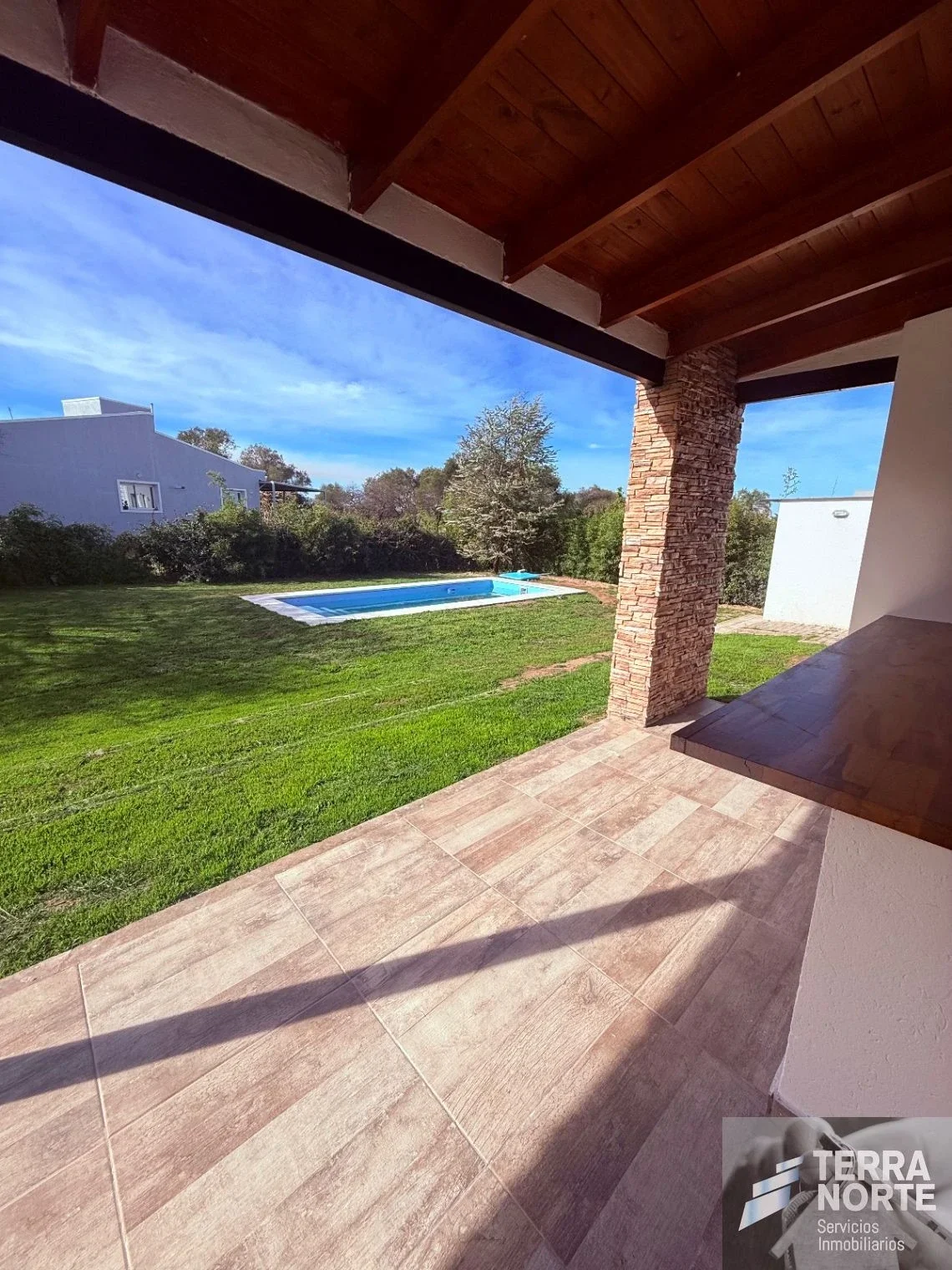 Casa en alquiler c/ cochera . “ Valle del Golf” - Imagen 4
