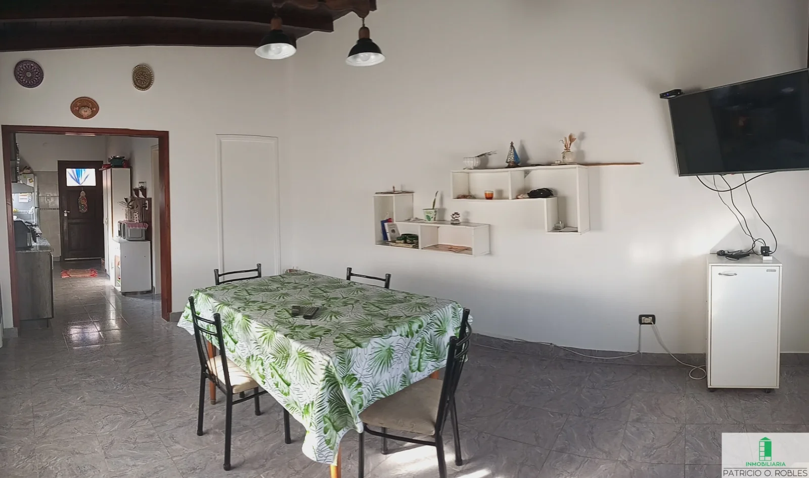 Casa en alquiler temporario c/ cochera en Miramar - Imagen 2