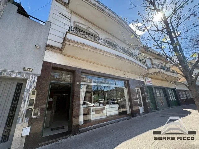Local comercial en venta ubicado en Villa del Parque - Imagen 2