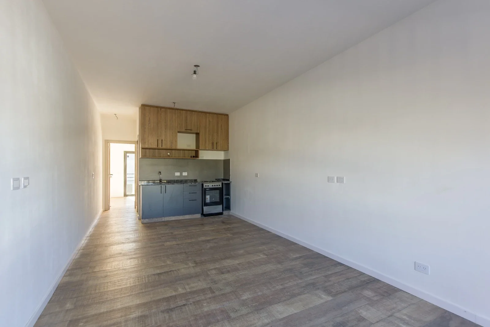 DEPARTAMENTO 2 AMB -  2° PISO AL FRENTE - CON BALCON - ENTREGA INMEDIATA - Imagen 3