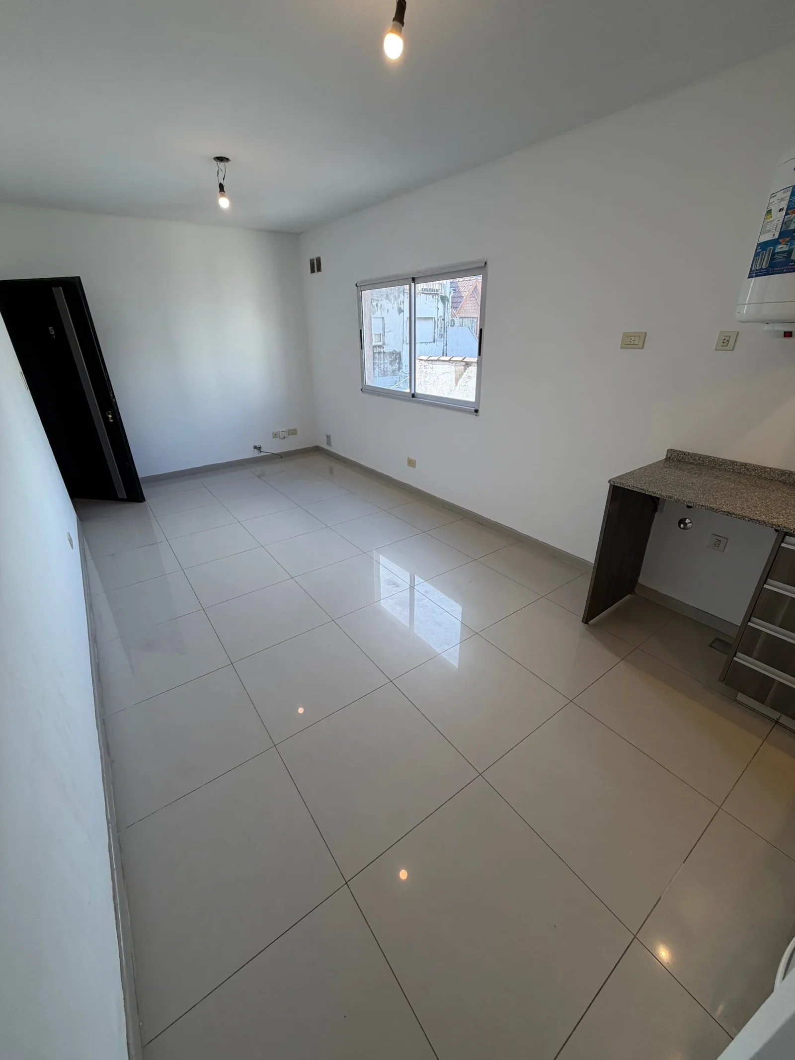 DEPARTAMENTO 2 AMB - AL CONTRAFRENTE - CON BALCON - Imagen 5