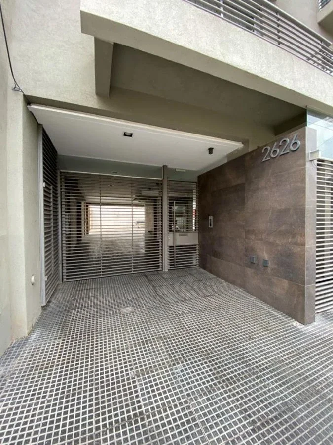 DEPARTAMENTO 2 AMBIENTE CON BALCON - CONTRAFRENTE - - Imagen 2