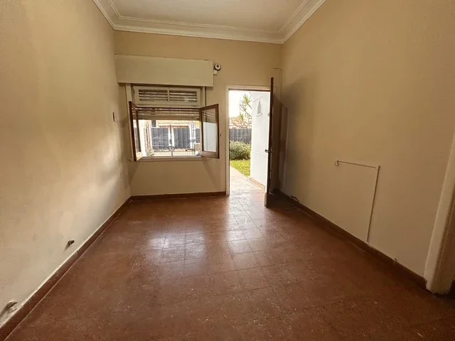 Casa en alquiler c/ cochera en Lomas del Mirador - Imagen 2
