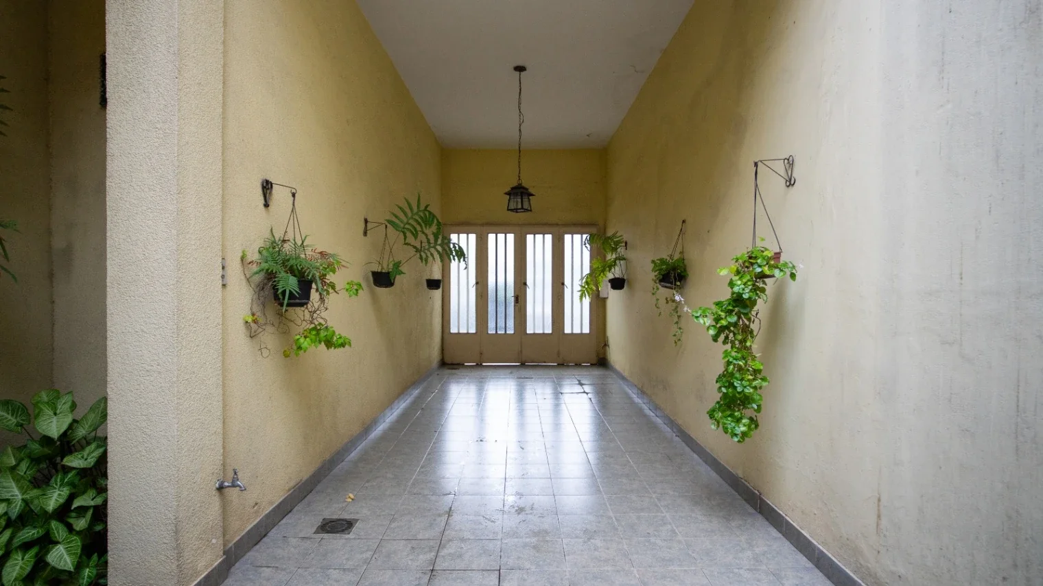 Casa en venta c/ cochera en San Justo - Imagen 2