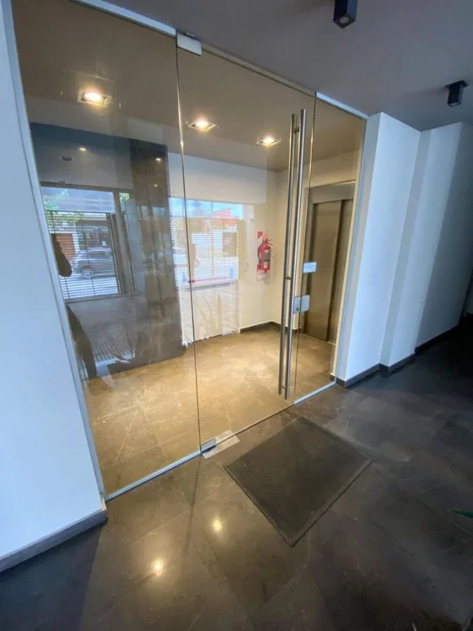 DEPARTAMENTO 2 AMBIENTE CON BALCON - CONTRAFRENTE - - Imagen 4