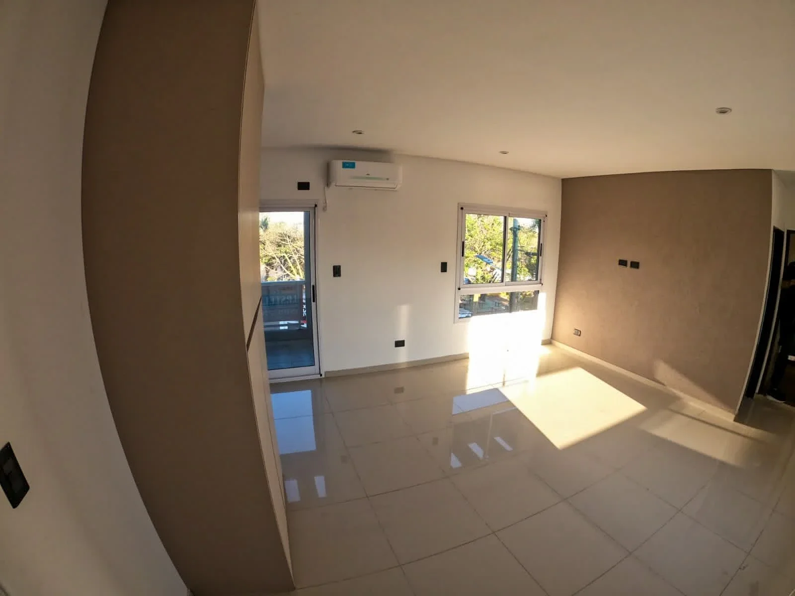 DEPARTAMENTO 2 AMB – 2º PISO AL FTE c/ BALCÓN - Imagen 4