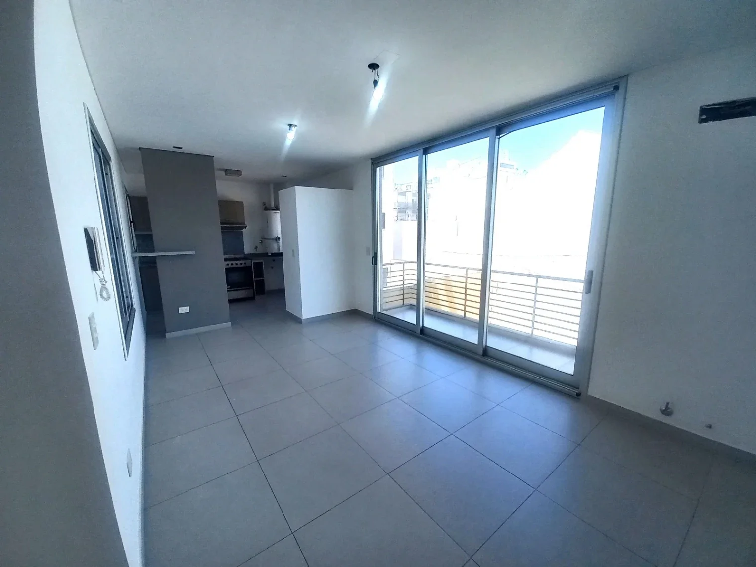 DEPARTAMENTO 2 AMBIENTE CON BALCON - CONTRAFRENTE - - Imagen 5