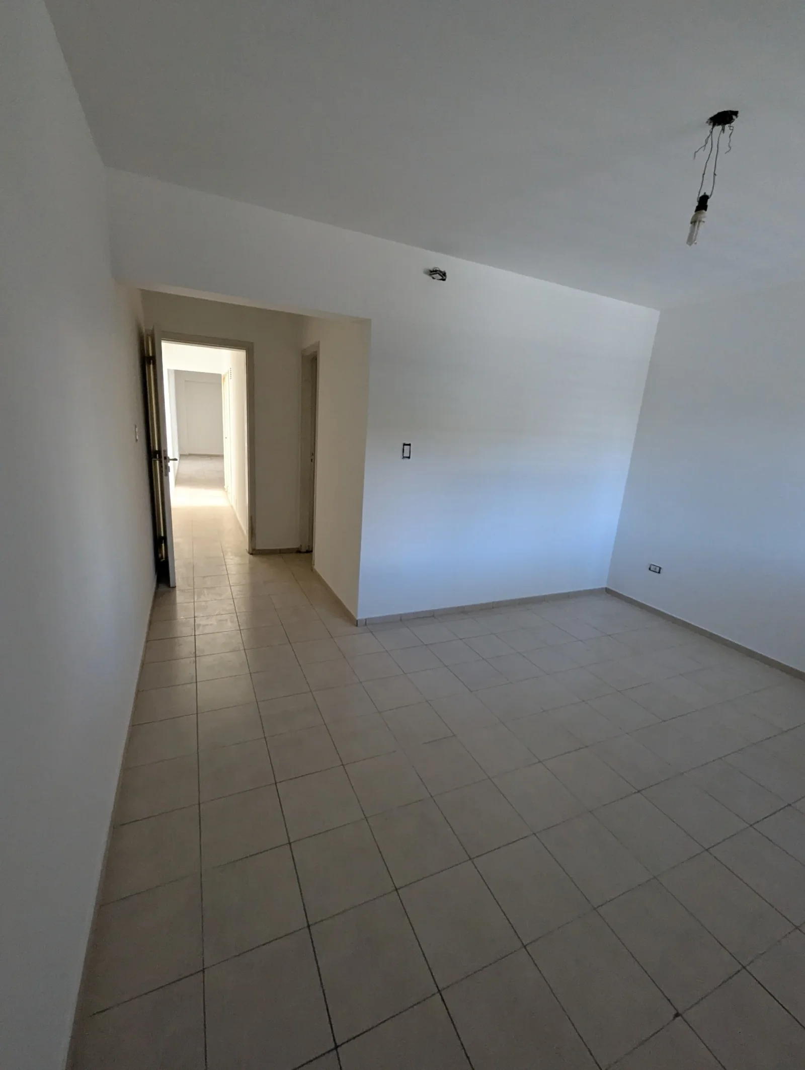 Departamento en alquiler c/ cochera en Godoy Cruz - Imagen 3