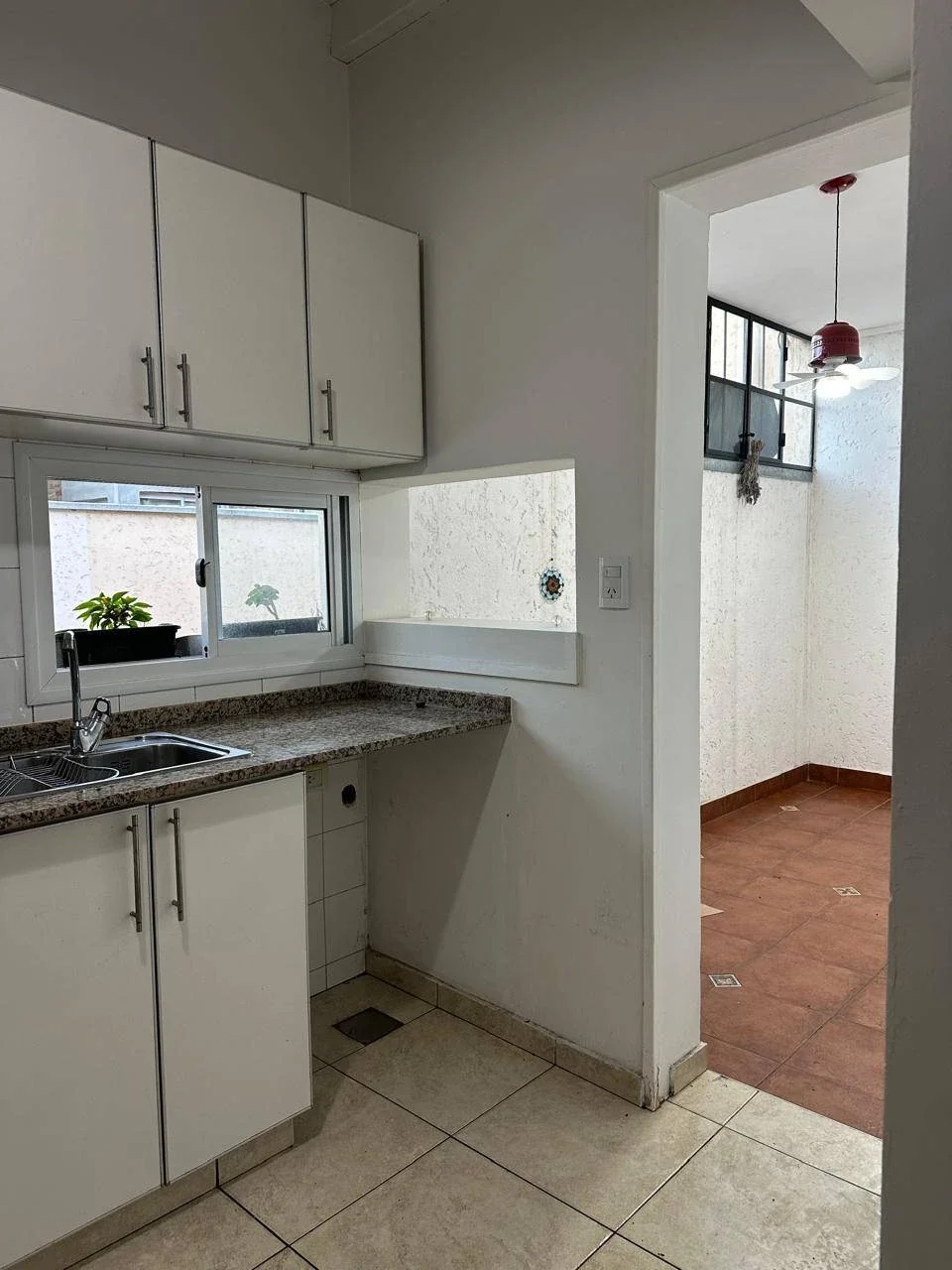 Departamento de dos dormitorios, en alquiler en Godoy Cruz - Imagen 3