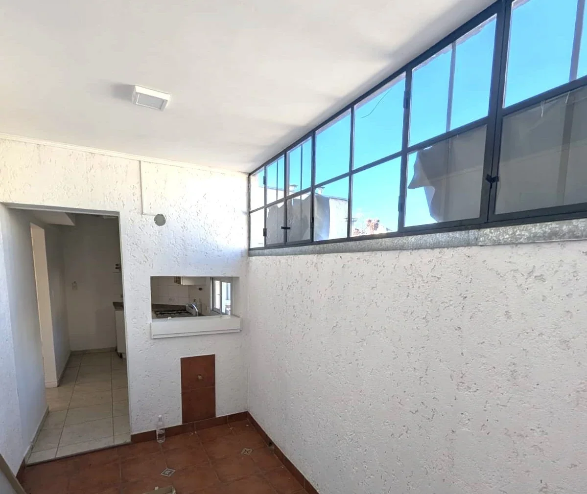 Departamento de dos dormitorios, en alquiler en Godoy Cruz - Imagen 4