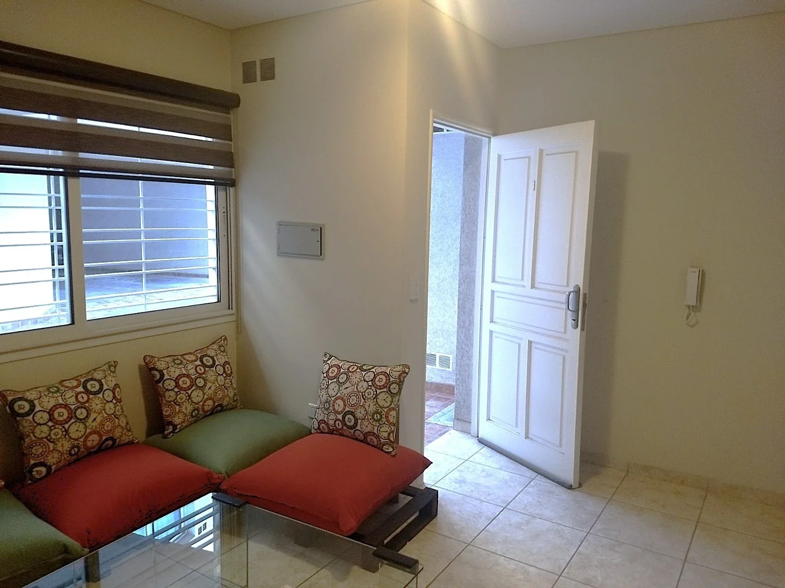 Departamento en venta c/ cochera en Godoy Cruz - Imagen 1