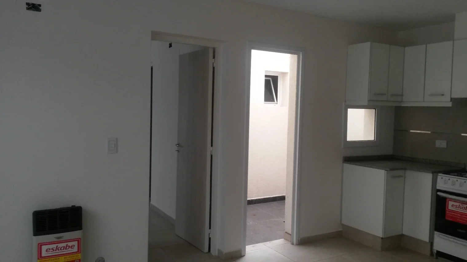 Departamento en alquiler c/ cochera en Godoy Cruz - Imagen 4