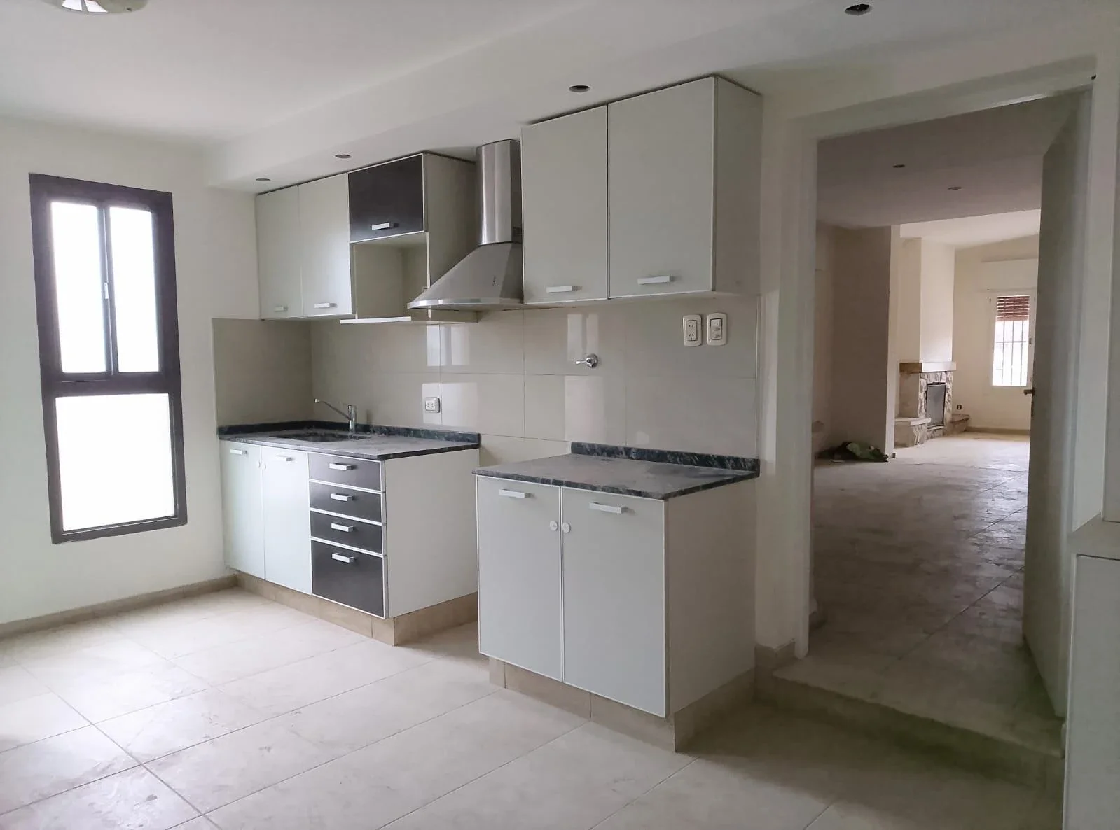 Casa en venta 3 habitaciones 2 baños y cochera en San Rafael - Imagen 3