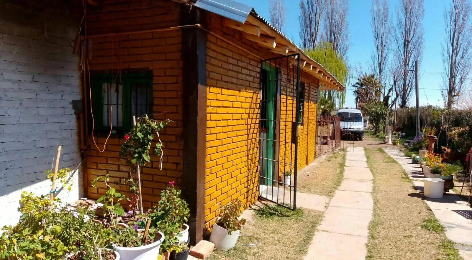 Casa en venta c/ cochera en San Rafael - Imagen 2
