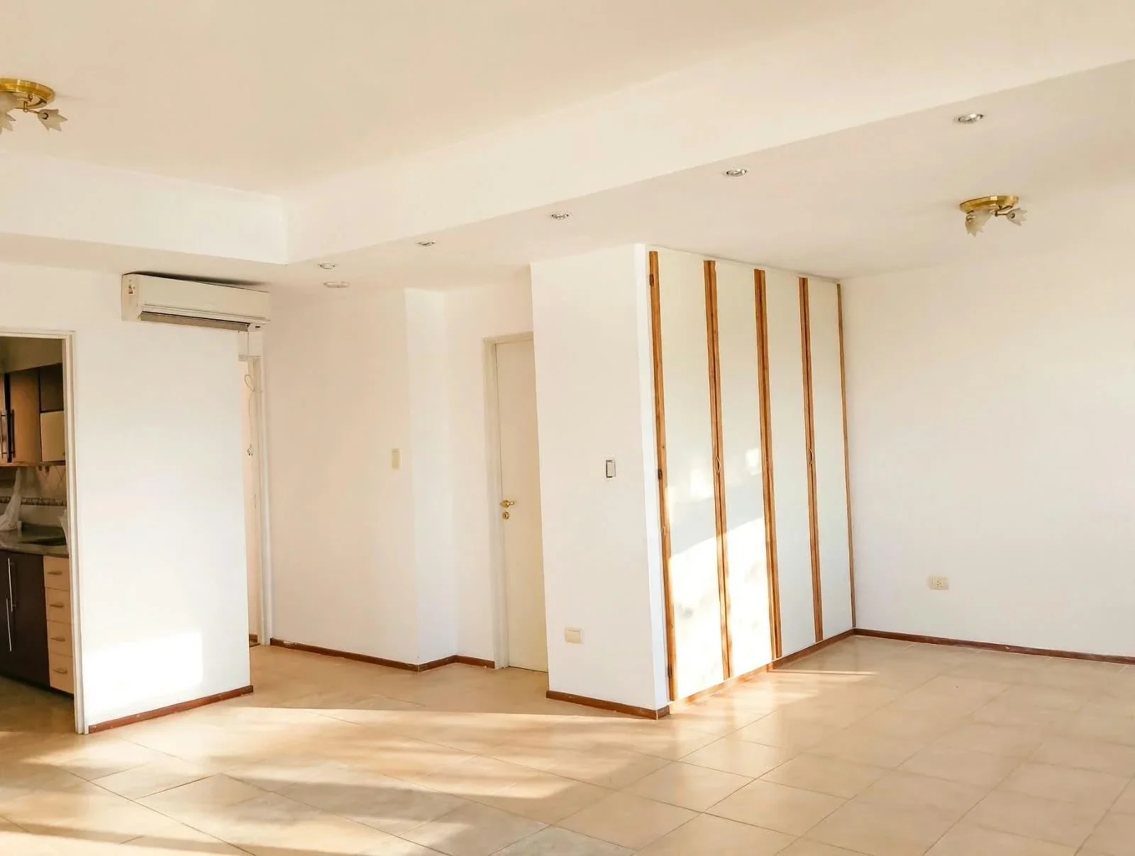 Venta  Departamento en Edificio Fernando II , Centro de San Rafael, Mza - Imagen 3