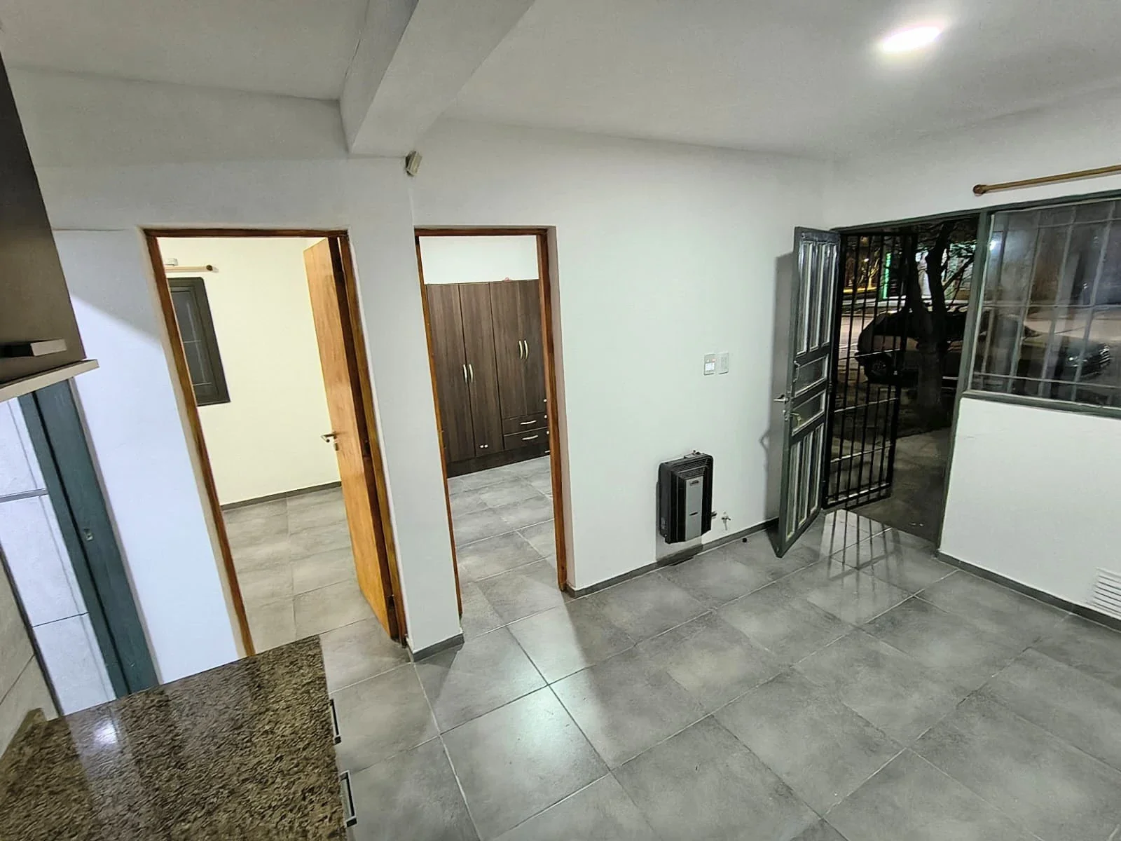 Departamento en VENTA 2 habitaciones sobre Av. Granadero , San Rafael- Mza. - Imagen 5