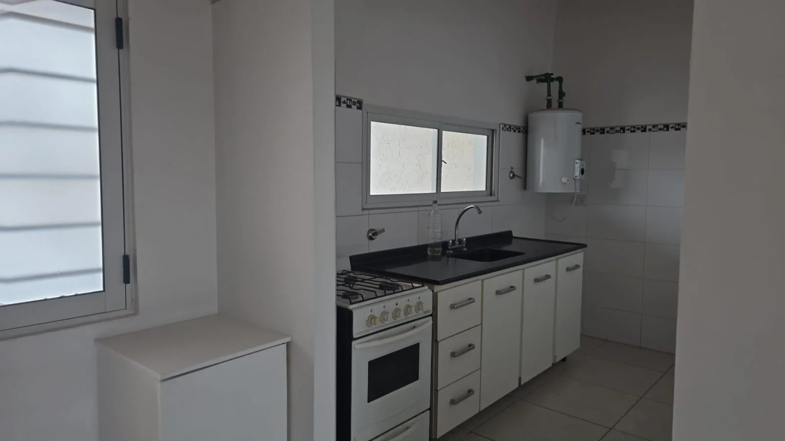 Departamento en alquiler c/ cochera en San Rafael - Imagen 2