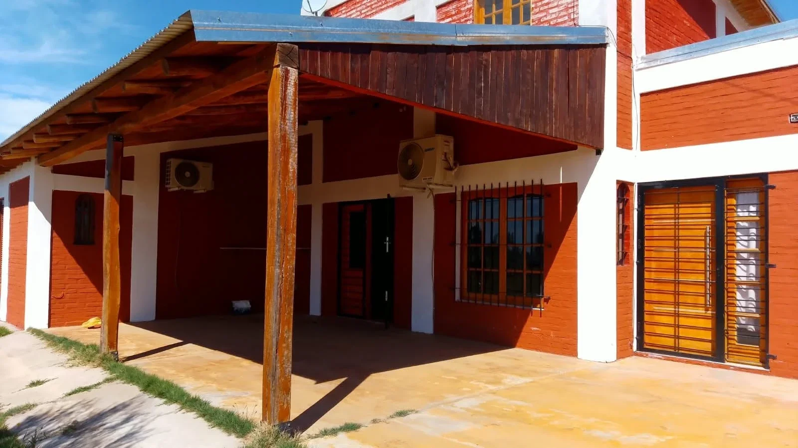 Casa en venta c/ cochera en Las Paredes - Imagen 3