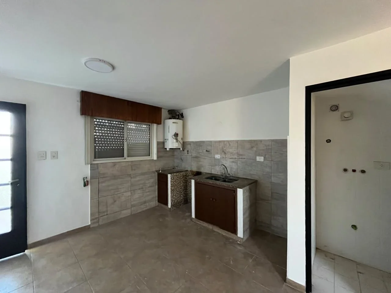 Dúplex en alquiler c/ cochera en Belén de Escobar - Imagen 3
