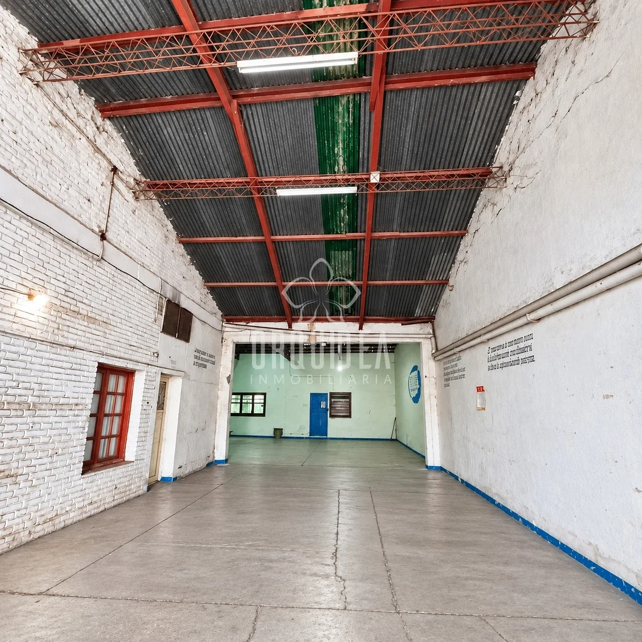Local comercial / Deposito en alquiler ubicado en el centro de General Güemes - Imagen 2