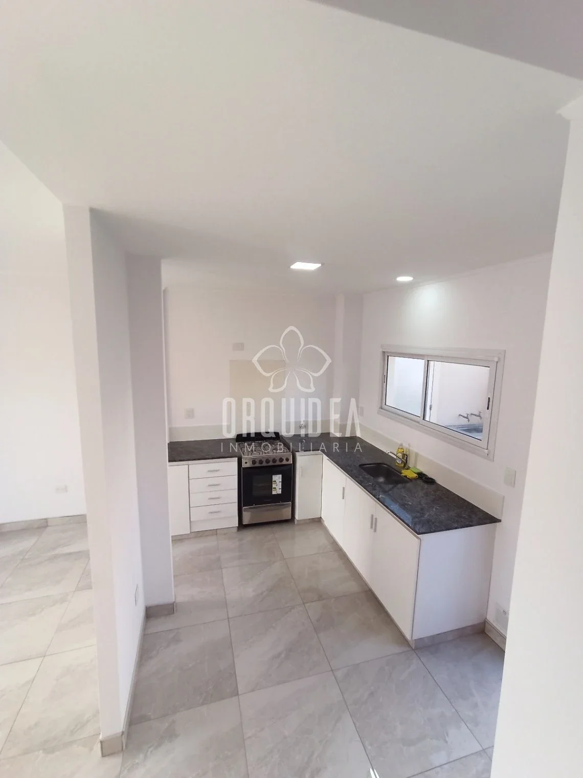 Dúplex en alquiler c/ cochera en Vía Aurelia - Imagen 5
