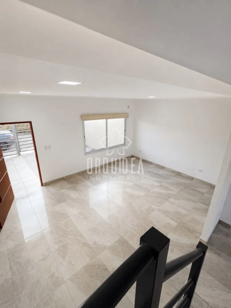 Dúplex en alquiler c/ cochera en Vía Aurelia - Imagen 3