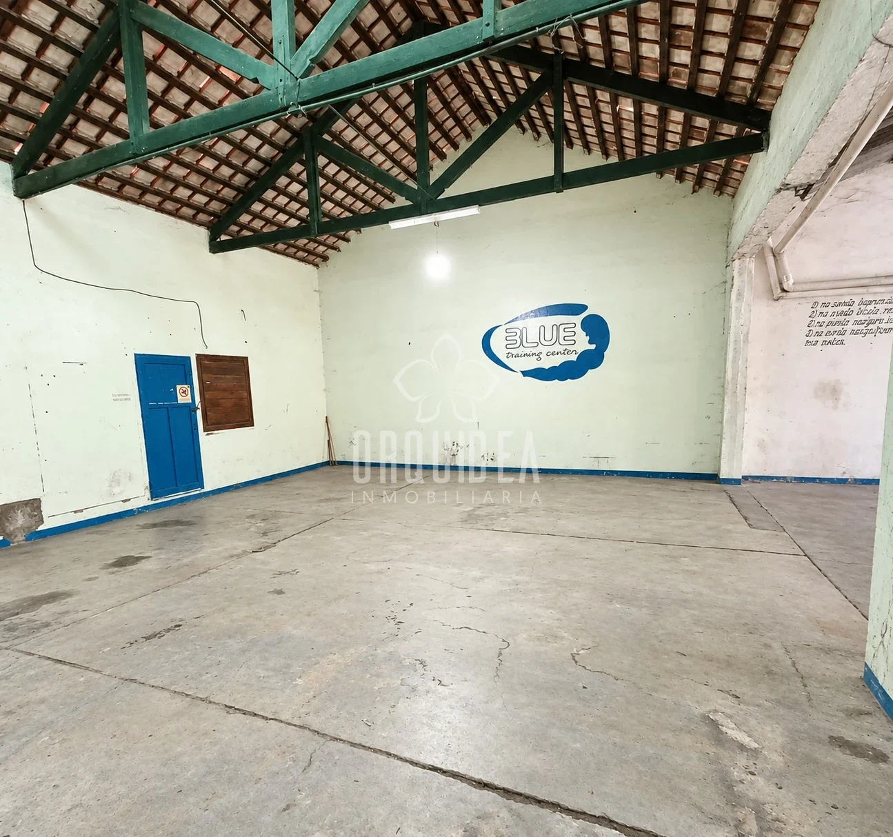Local comercial / Deposito en alquiler ubicado en el centro de General Güemes - Imagen 1