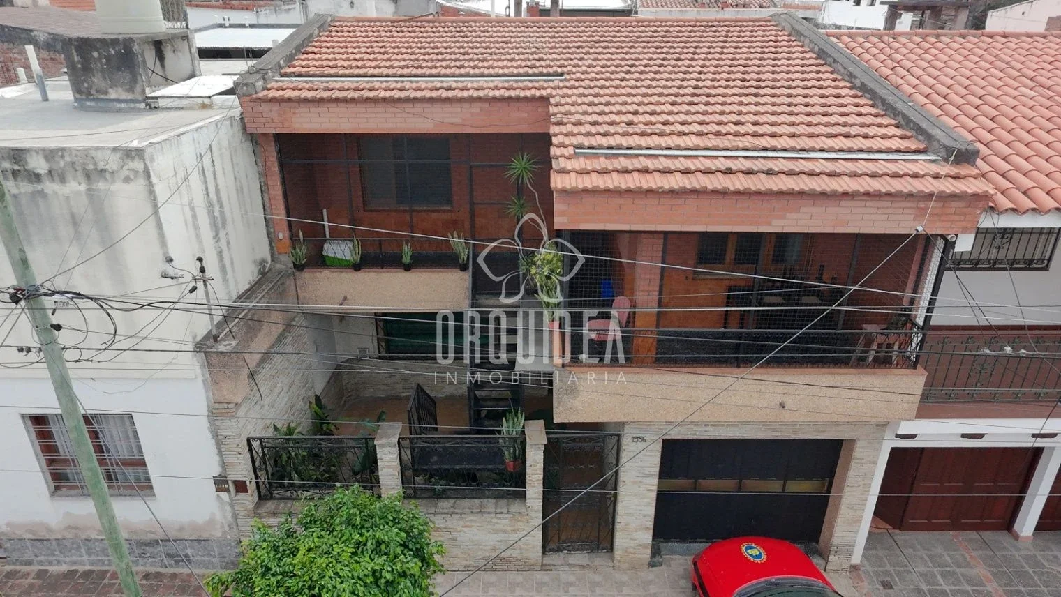 Casa en venta c/ cochera en Centro - Imagen 2
